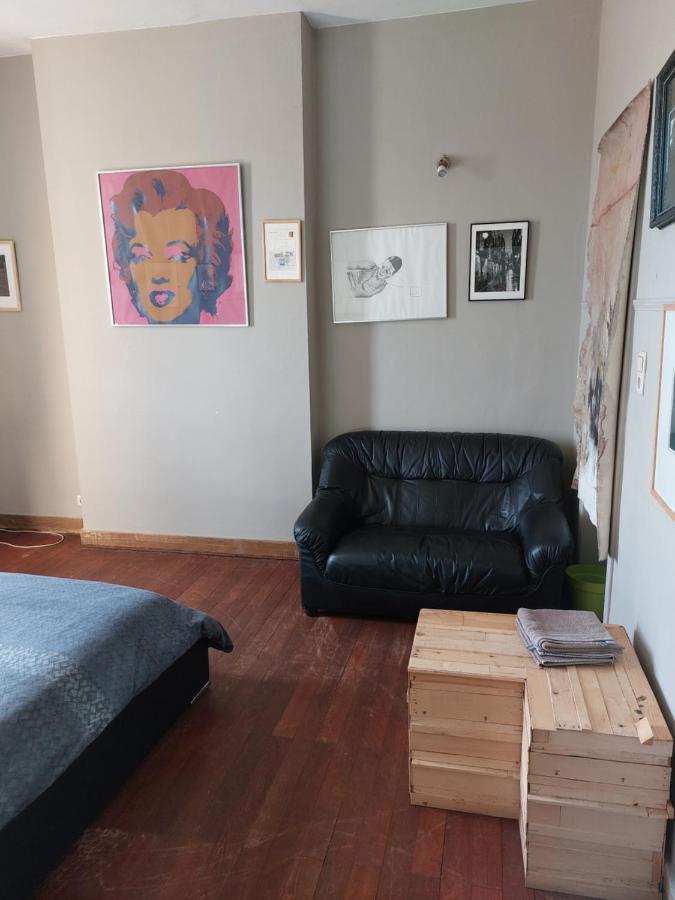 Gery Art Gallery نامور المظهر الخارجي الصورة