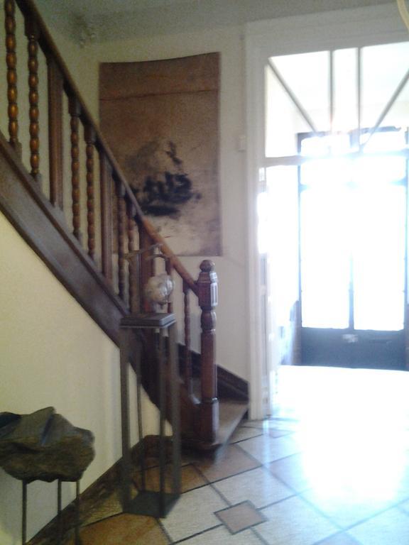 Gery Art Gallery نامور المظهر الخارجي الصورة